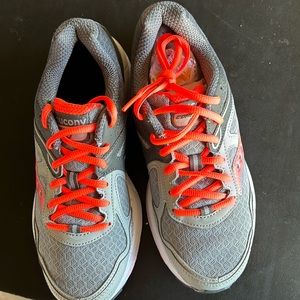Women’s size 7 1/2 gray white and orange Saucony
